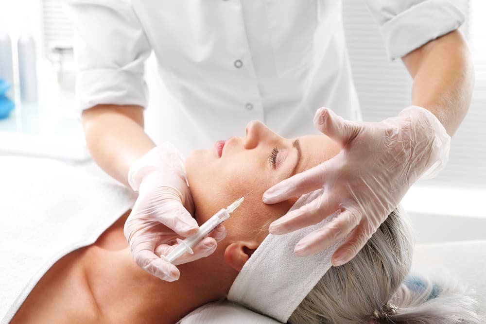Mésothérapie visage hydrater et revitaliser votre peau naturellement