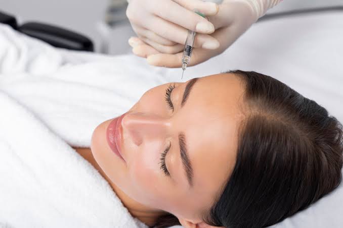Injection de Botox : Tout ce que Vous Devez Savoir Avant le Traitement Anti-Âge