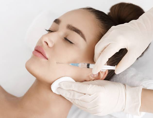 Injection de Botox : Tout ce que Vous Devez Savoir Avant le Traitement Anti-Âge